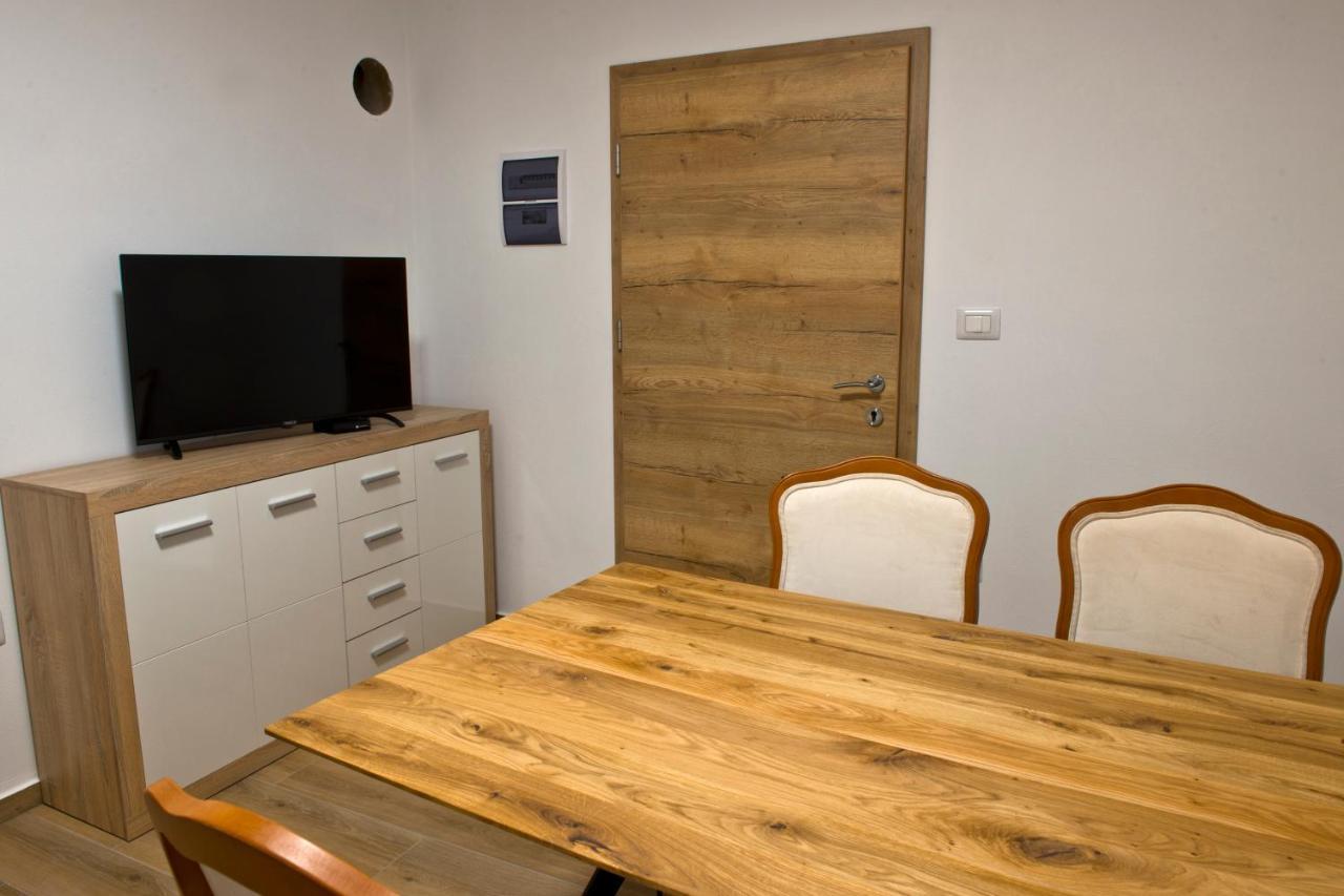 Apartmaji Tanto Malovse Crnice 외부 사진