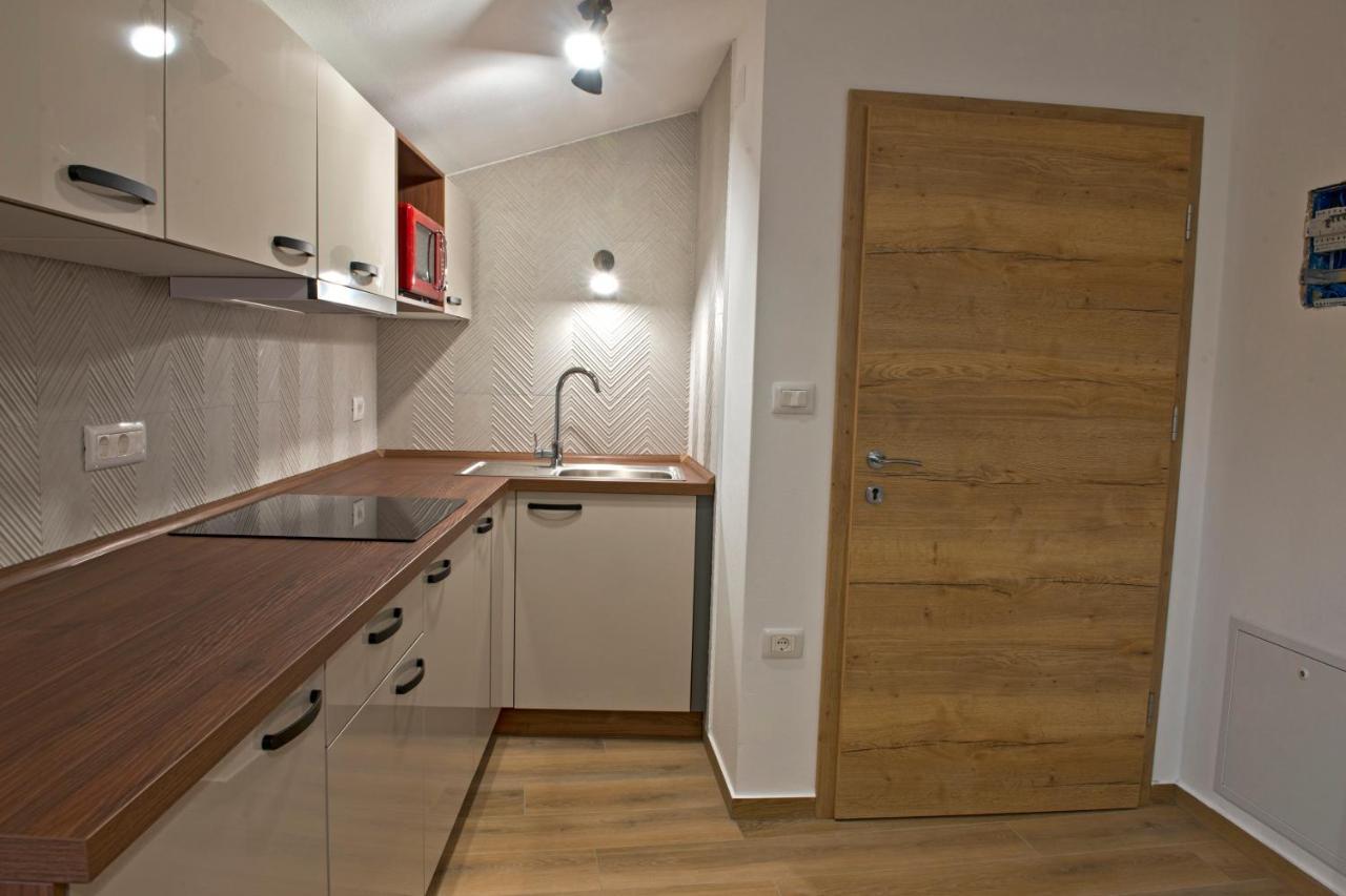Apartmaji Tanto Malovse Crnice 외부 사진