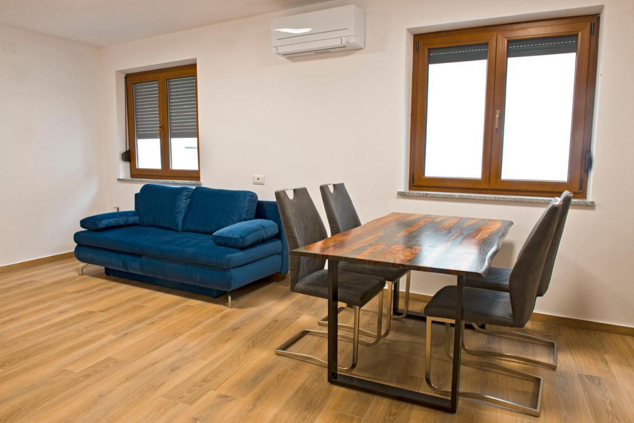 Apartmaji Tanto Malovse Crnice 외부 사진